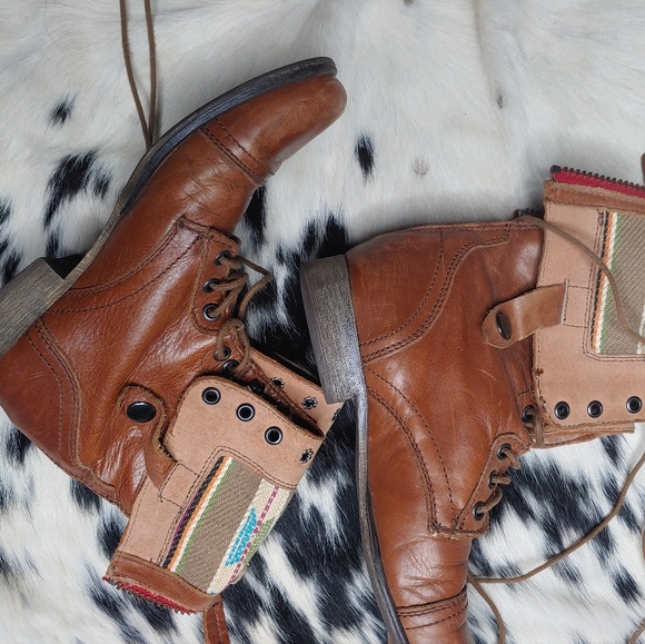 Steve Madden Back Zipper Serape Blanket Boots Ladies Size 7.5 - 8 Brown Leather - Picture 6 of 8